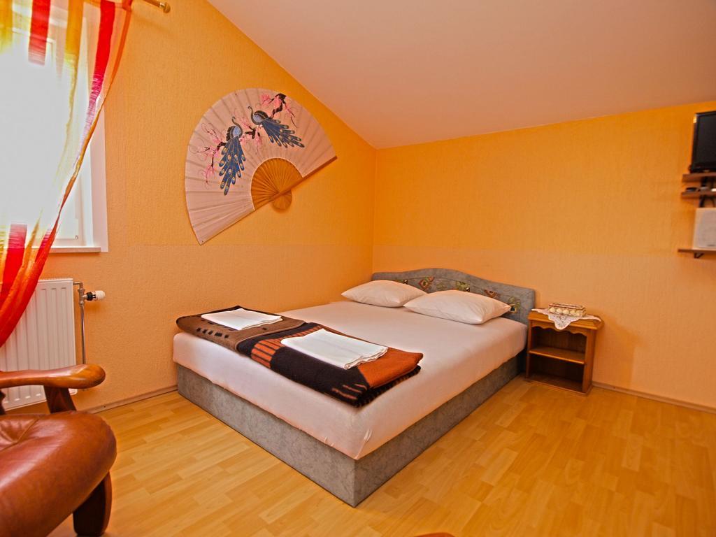 Apartments Denis 19 法扎纳 外观 照片